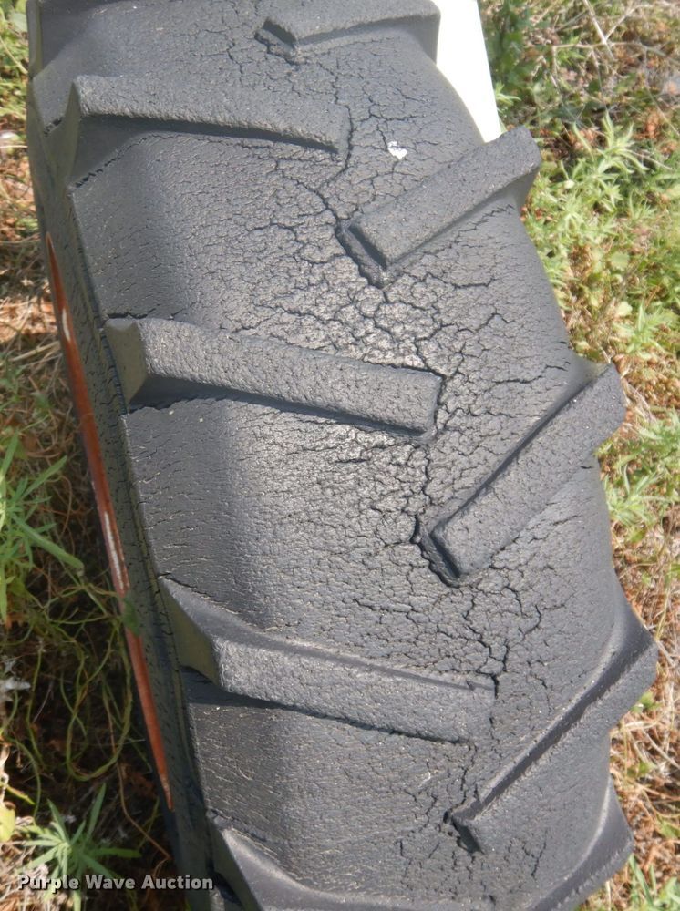 image for item JZ9928 Flex King R-36  chisel plow