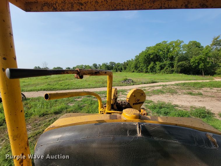 image for item KD9392 Caterpillar D7  dozer