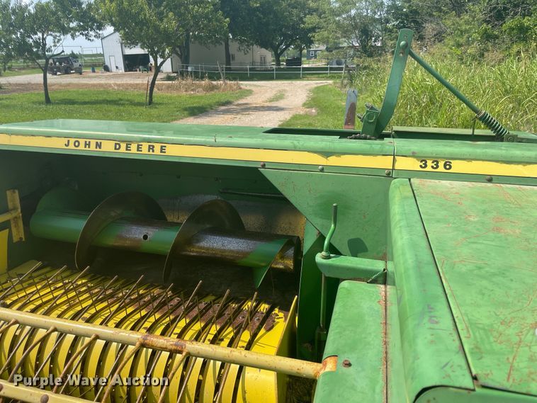 image for item KK9547 1978 John Deere 336  small square baler