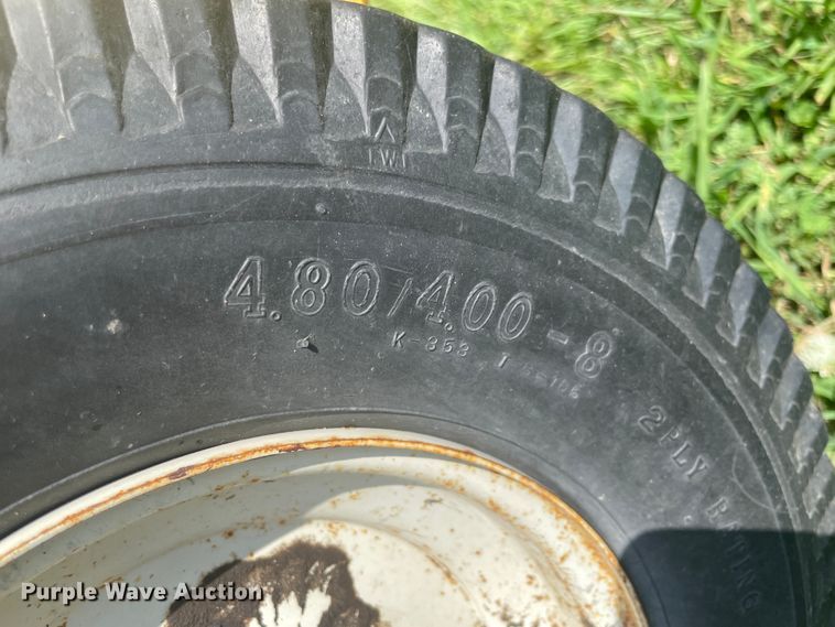 image for item KK9547 1978 John Deere 336  small square baler