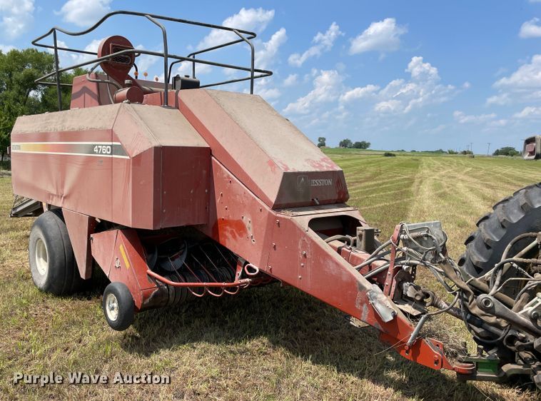 image for item KK9563 2003 Hesston 4760  large square baler
