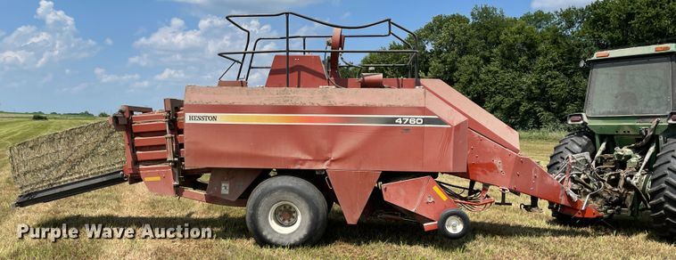 image for item KK9563 2003 Hesston 4760  large square baler