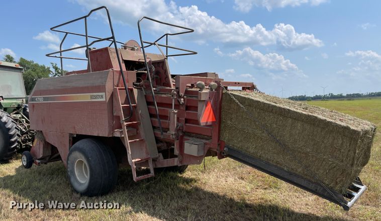 image for item KK9563 2003 Hesston 4760  large square baler