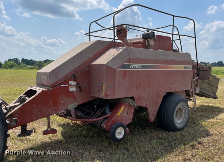 image for item KK9563 2003 Hesston 4760  large square baler