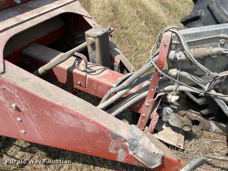 image for item KK9563 2003 Hesston 4760  large square baler