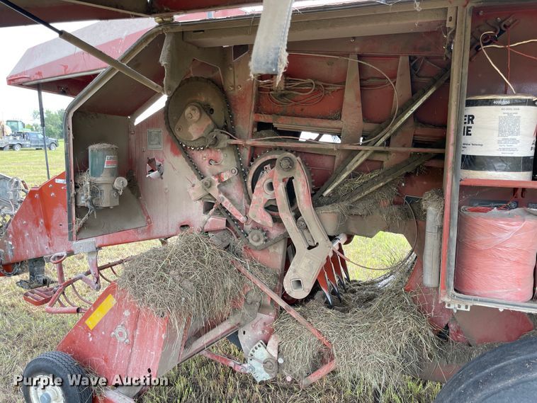 image for item KK9563 2003 Hesston 4760  large square baler