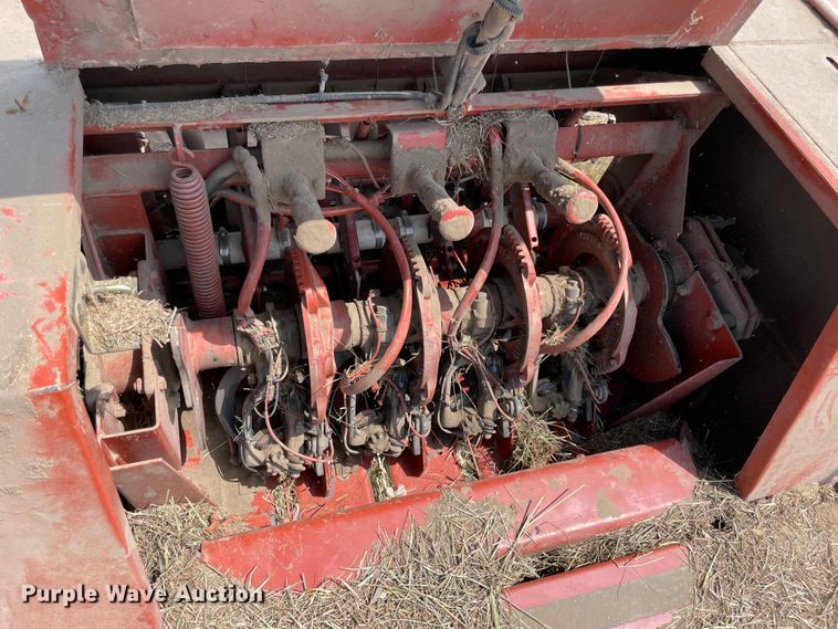 image for item KK9563 2003 Hesston 4760  large square baler