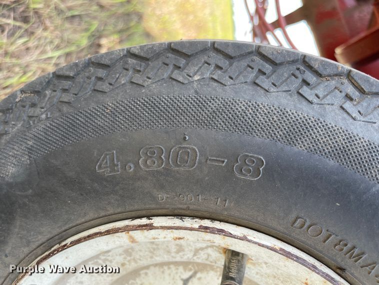 image for item KK9563 2003 Hesston 4760  large square baler