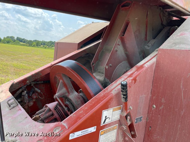 image for item KK9563 2003 Hesston 4760  large square baler