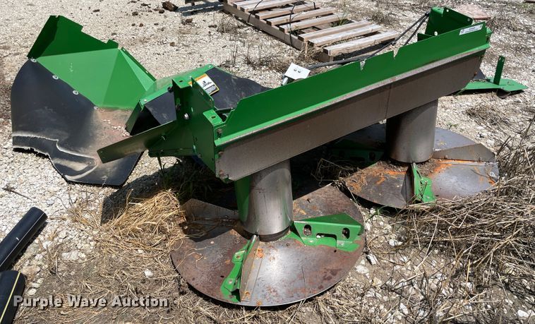 image for item KK9564 John Deere  chaff spreader