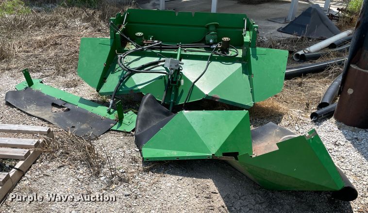 image for item KK9564 John Deere  chaff spreader
