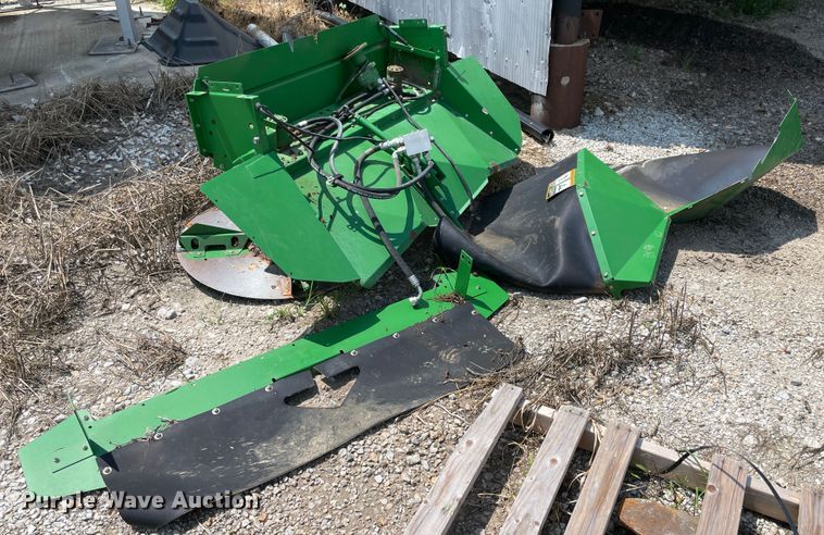 image for item KK9564 John Deere  chaff spreader