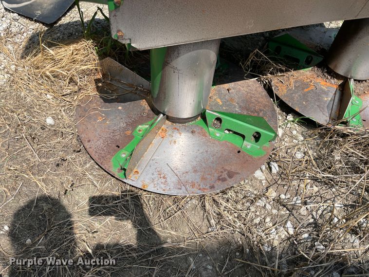 image for item KK9564 John Deere  chaff spreader