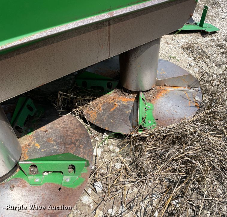 image for item KK9564 John Deere  chaff spreader