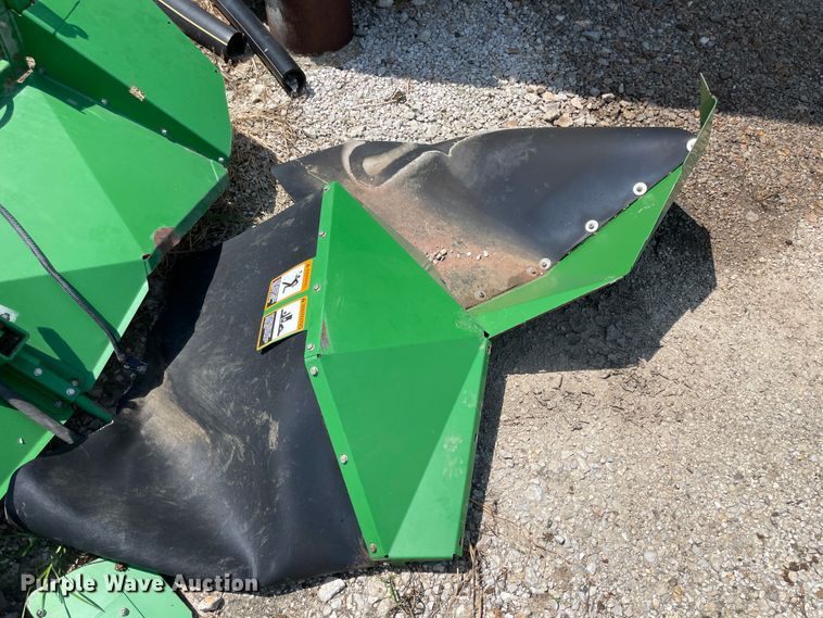 image for item KK9564 John Deere  chaff spreader