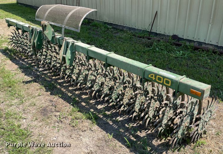 image for item KK9572 John Deere E0400  rotary hoe