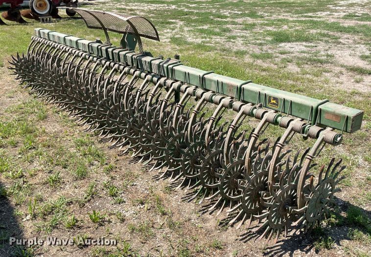 image for item KK9572 John Deere E0400  rotary hoe