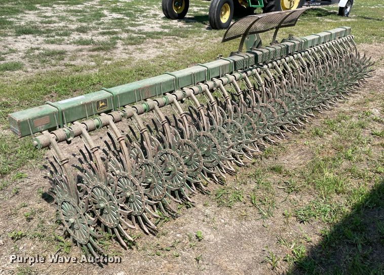 image for item KK9572 John Deere E0400  rotary hoe