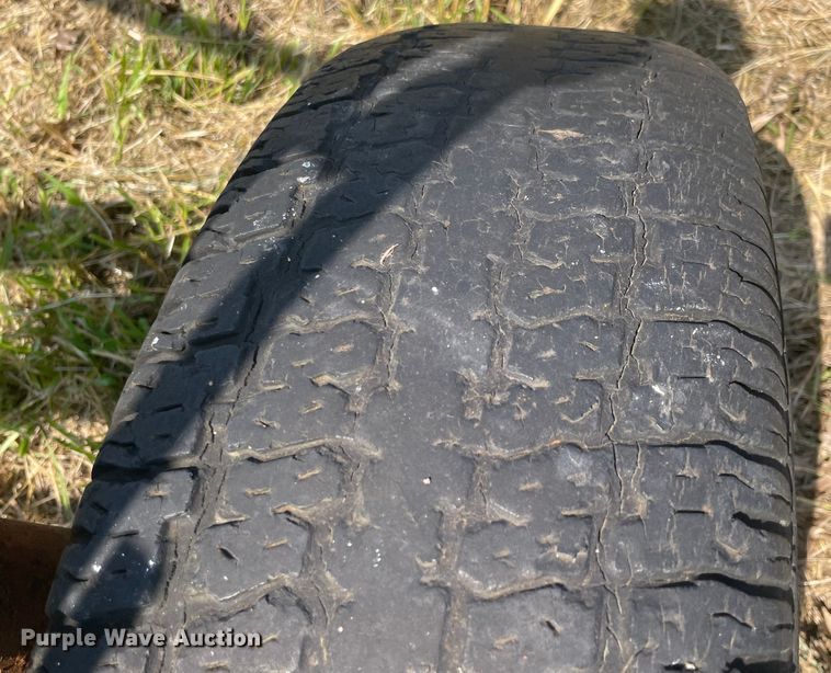 image for item KK9578 Massey Ferguson 880  seven bottom plow