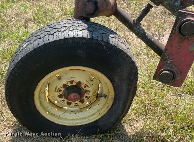image for item KK9578 Massey Ferguson 880  seven bottom plow