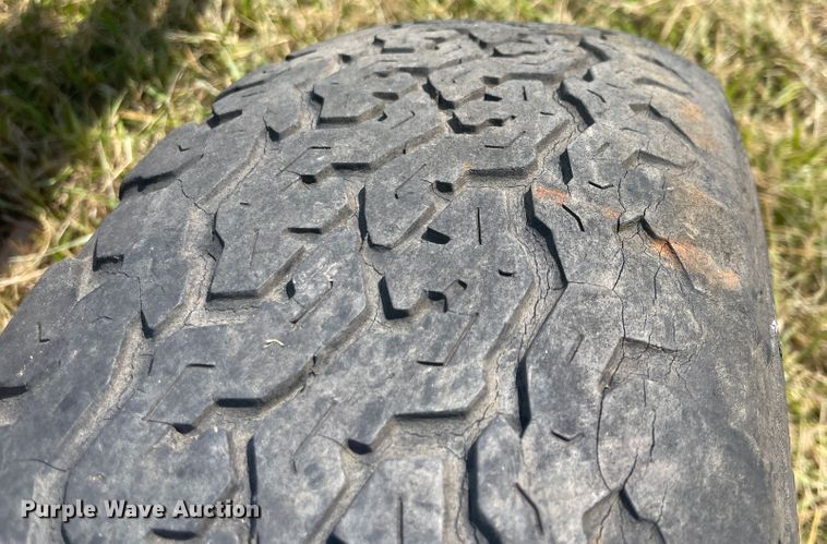 image for item KK9578 Massey Ferguson 880  seven bottom plow