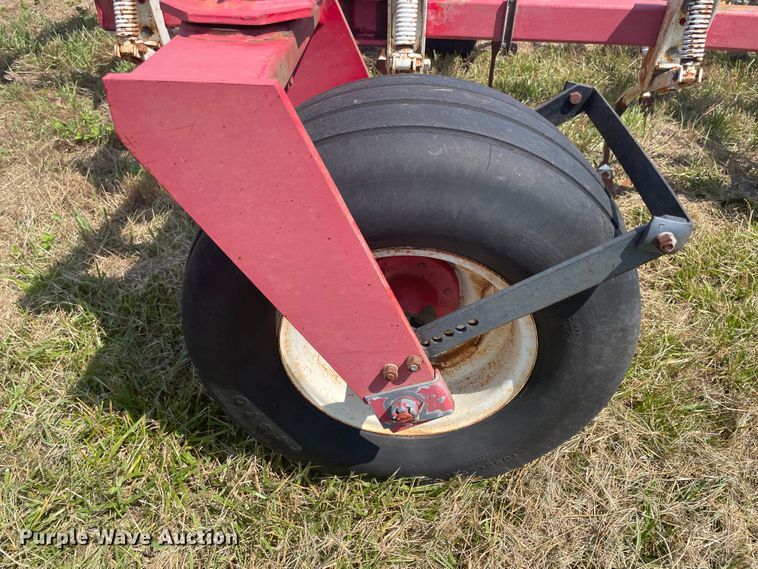 image for item KK9579 Wil-Rich Quad5  field cultivator