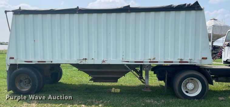image for item KK9587 1995 Jet  grain trailer