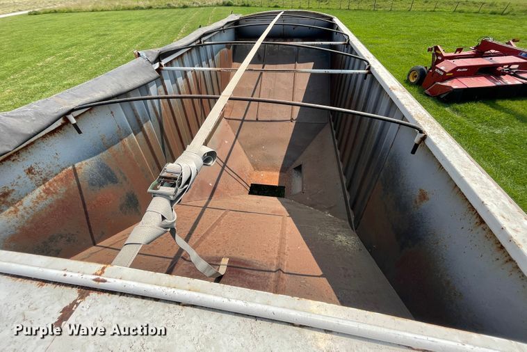 image for item KK9587 1995 Jet  grain trailer