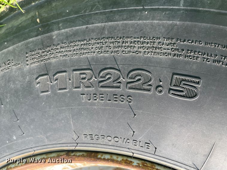 image for item KK9587 1995 Jet  grain trailer