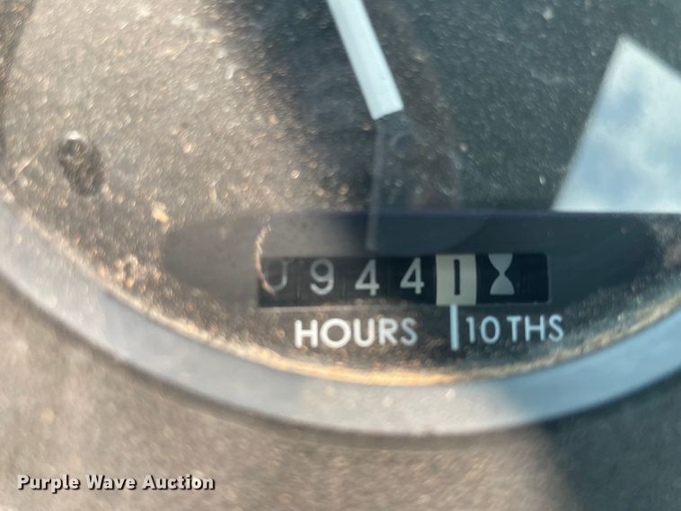 image for item KK9589 1976 John Deere 4630  tractor