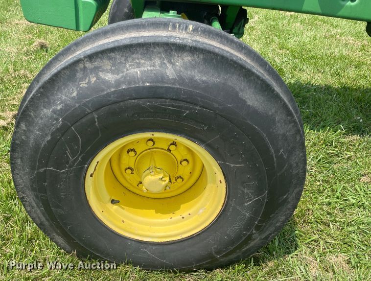 image for item KK9589 1976 John Deere 4630  tractor
