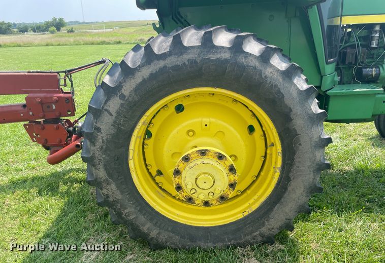 image for item KK9589 1976 John Deere 4630  tractor