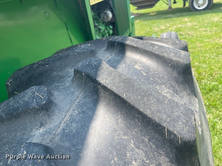 image for item KK9589 1976 John Deere 4630  tractor