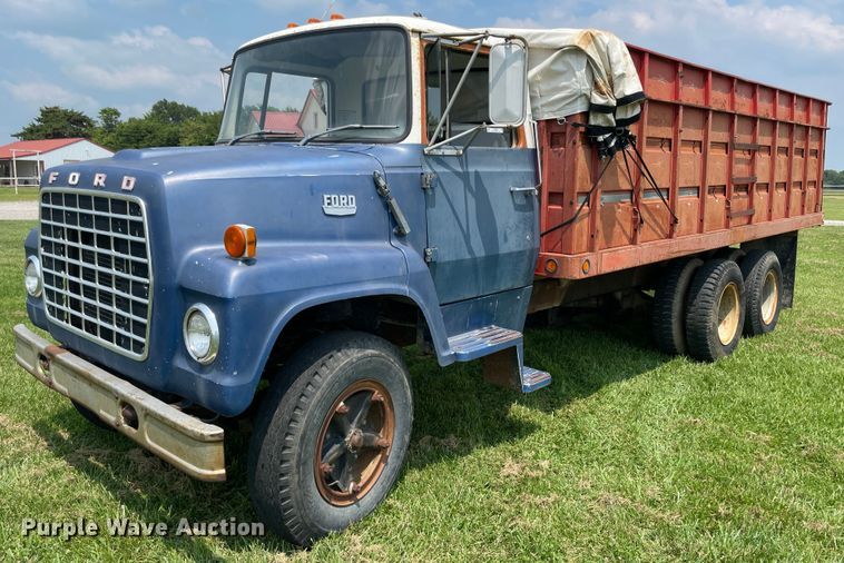 image for item KK9590 1973 Ford N700  grain truck