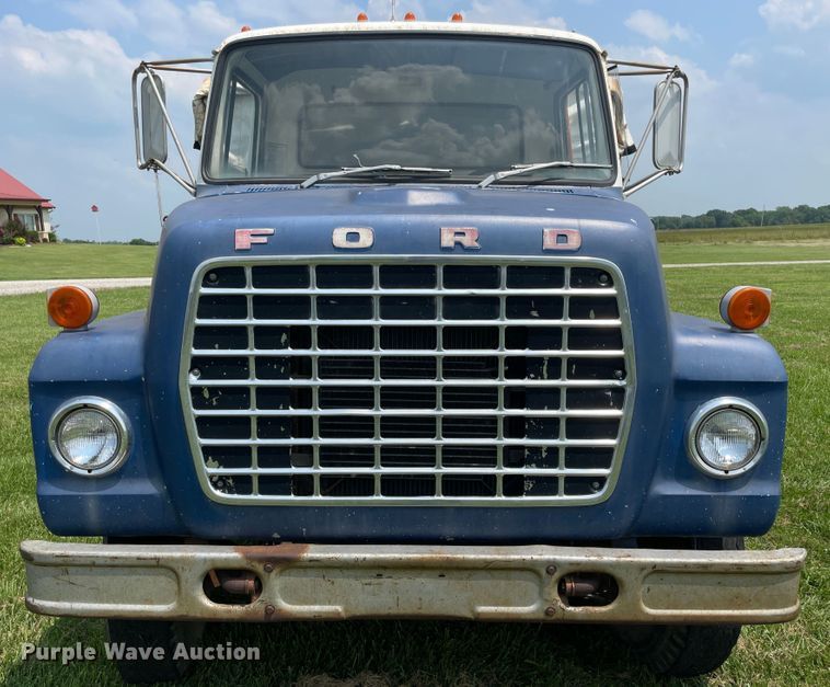 image for item KK9590 1973 Ford N700  grain truck