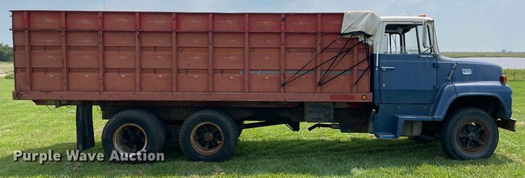 image for item KK9590 1973 Ford N700  grain truck