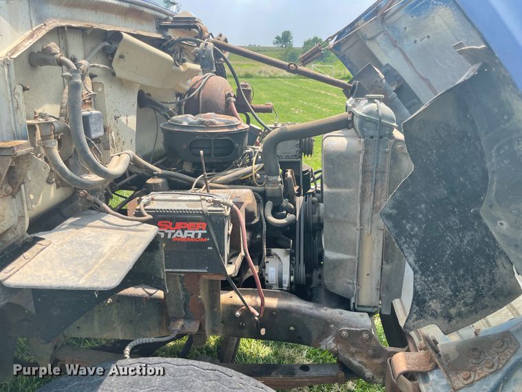 image for item KK9590 1973 Ford N700  grain truck