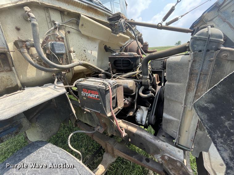 image for item KK9590 1973 Ford N700  grain truck