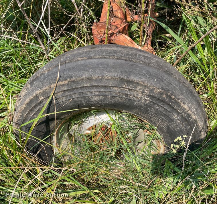 image for item KK9612 Farmall 560  tractor