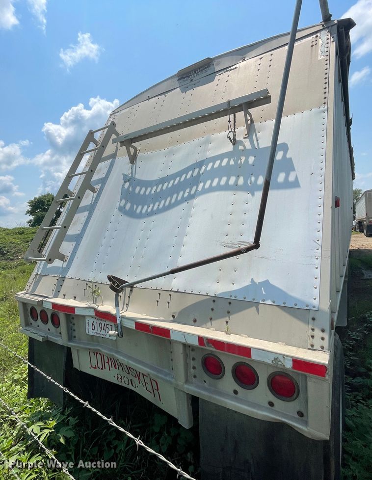 image for item KK9616 2001 Cornhusker  grain trailer