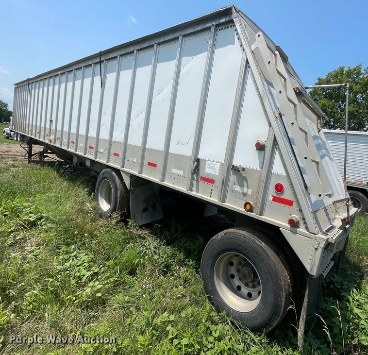 image for item KK9616 2001 Cornhusker  grain trailer