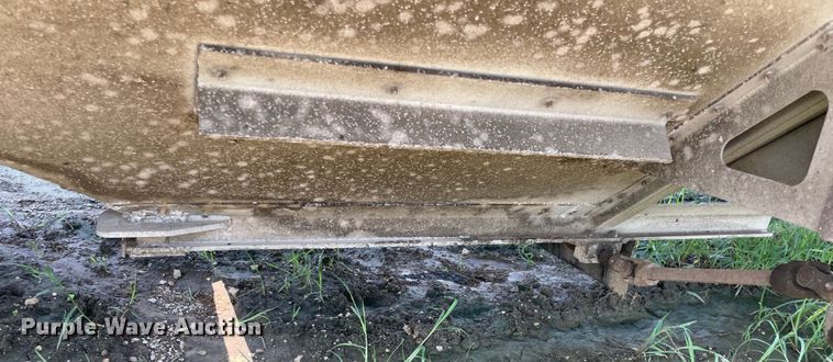 image for item KK9616 2001 Cornhusker  grain trailer