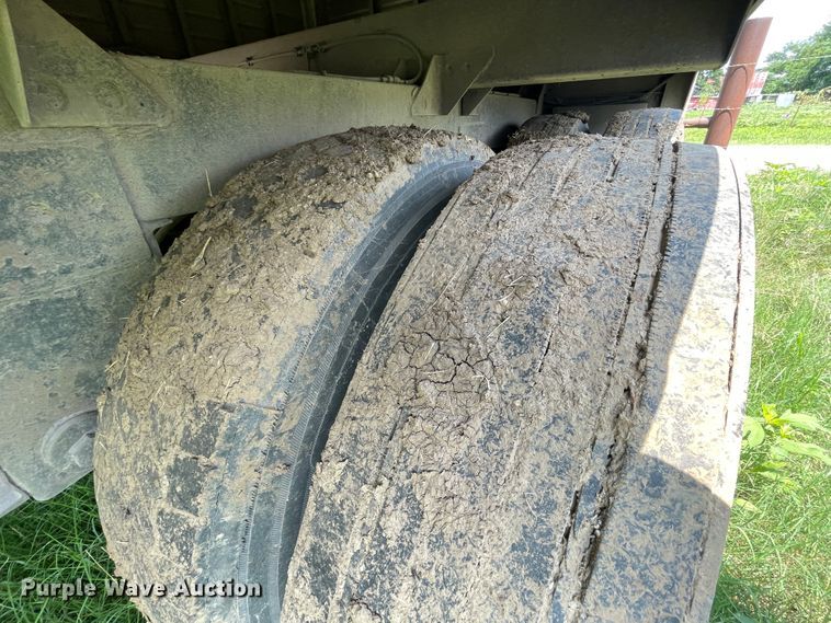 image for item KK9617 2005 Timpte  grain trailer