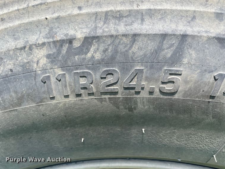 image for item KK9617 2005 Timpte  grain trailer