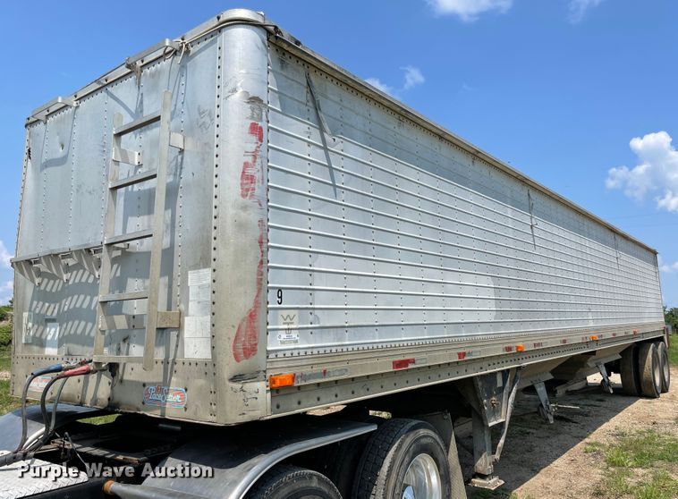 image for item KK9618 1992 Wilson DWH-200 Pacesetter  grain trailer