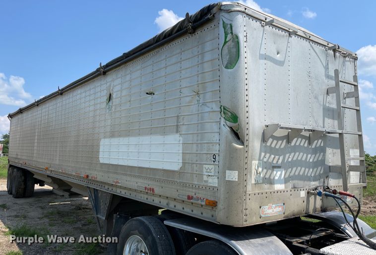 image for item KK9618 1992 Wilson DWH-200 Pacesetter  grain trailer