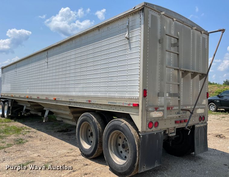 image for item KK9618 1992 Wilson DWH-200 Pacesetter  grain trailer