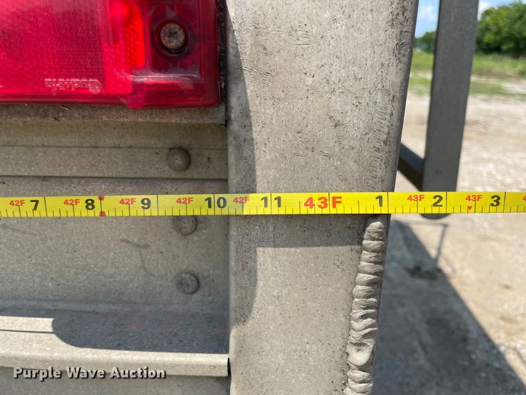 image for item KK9618 1992 Wilson DWH-200 Pacesetter  grain trailer