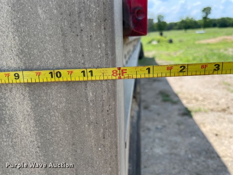 image for item KK9618 1992 Wilson DWH-200 Pacesetter  grain trailer