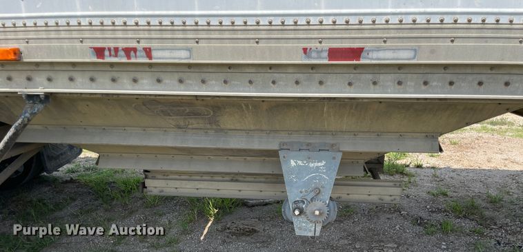 image for item KK9618 1992 Wilson DWH-200 Pacesetter  grain trailer